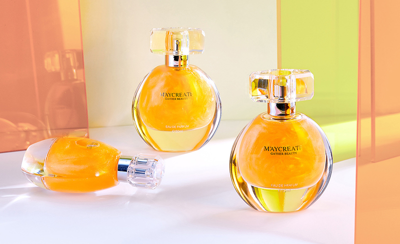 產(chǎn)香水后起直追?香水品類里能誕生一個完美日記嗎? 產(chǎn)香水后起直追?香水品類里能誕生一個完美日記嗎?